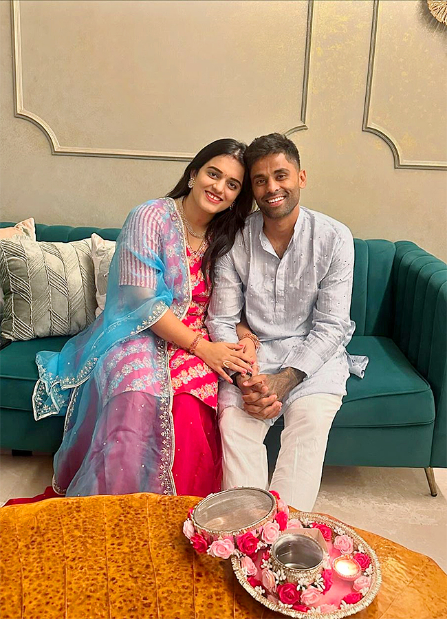 Suryakumar Yadav wife Devisha Shetty celebrated Karva Chauth festival2