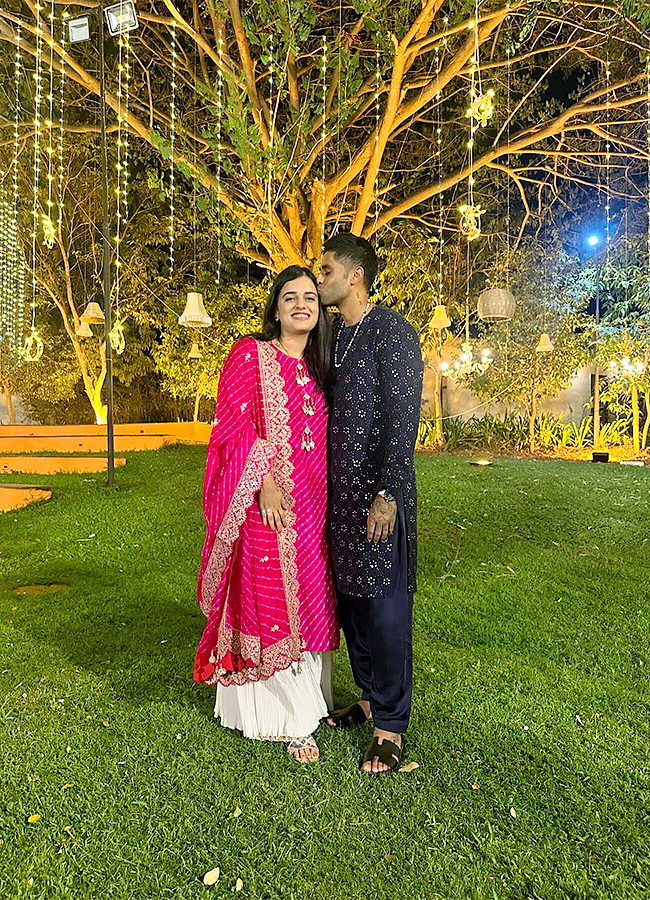 Suryakumar Yadav wife Devisha Shetty celebrated Karva Chauth festival8