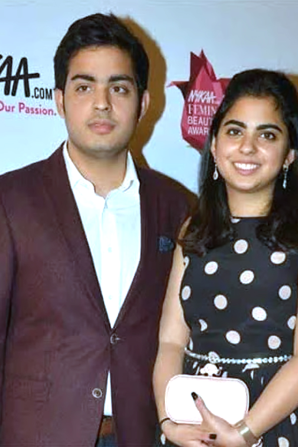 Birthday Special Isha and Akash Ambani Born Through IVF Rare Pics9