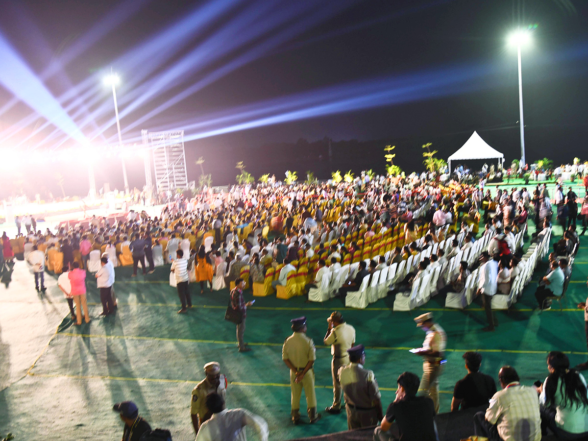 5k drones dazzle at drone show in Vijayawada Photos10