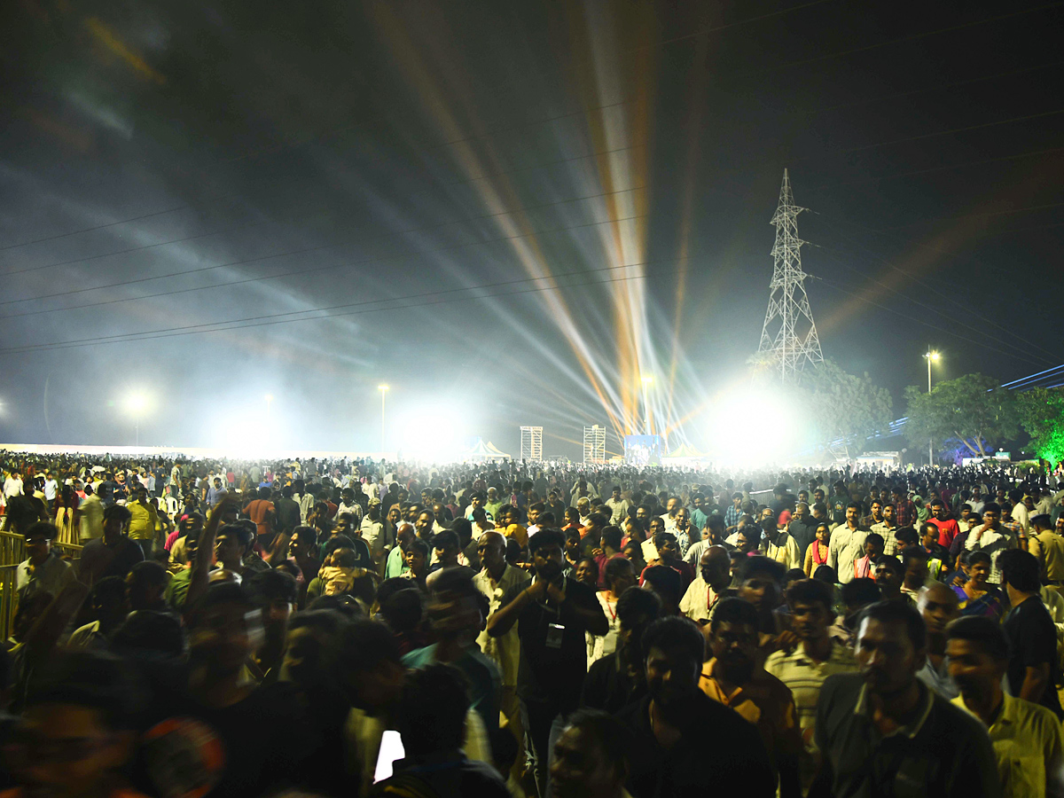 5k drones dazzle at drone show in Vijayawada Photos4