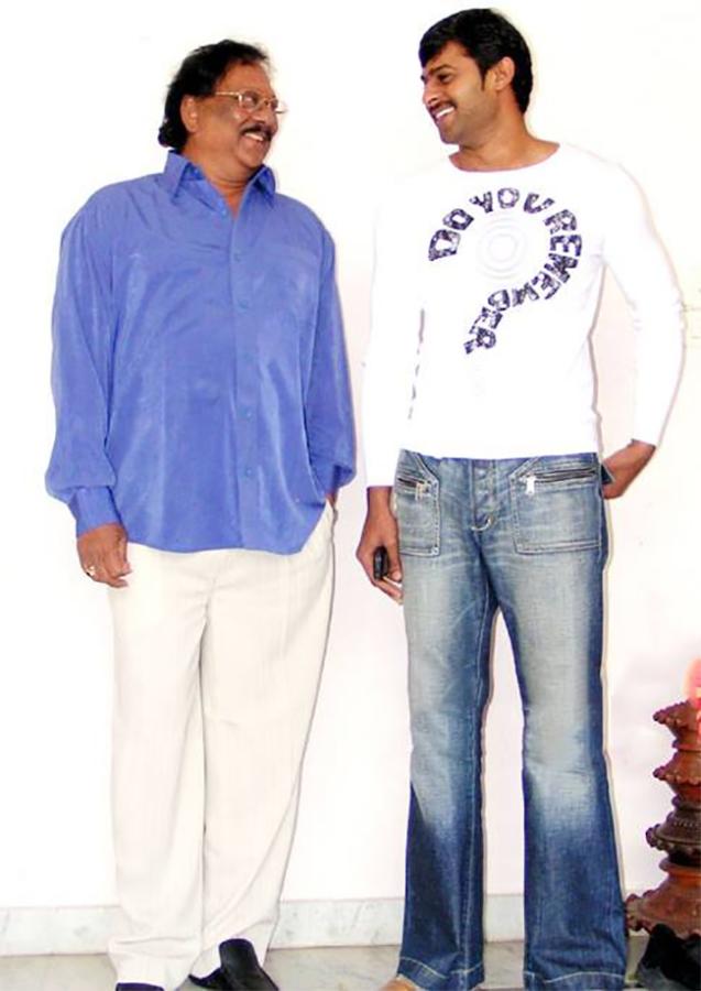 Prabhas Birthday Special Rare and Unseen Photos35