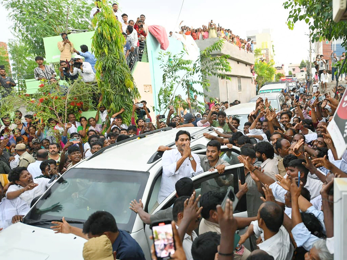 YS Jagan Visuals At Kadapa Badvel Victims House Photos9