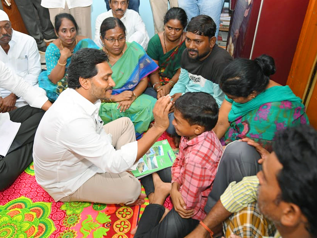 YS Jagan Visuals At Kadapa Badvel Victims House Photos3