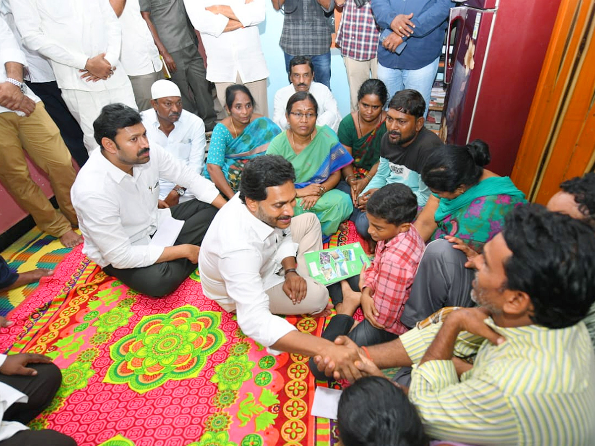 YS Jagan Visuals At Kadapa Badvel Victims House Photos4