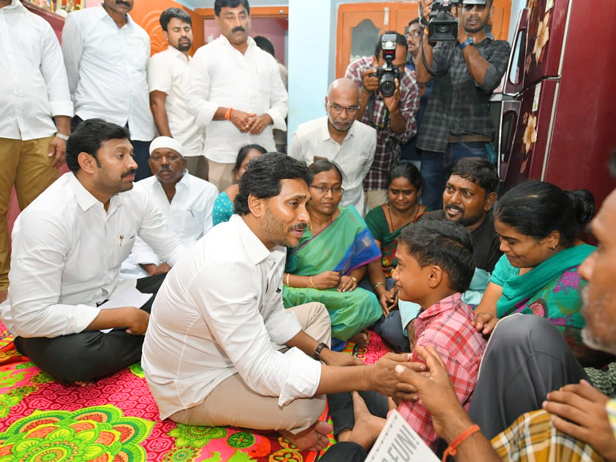 YS Jagan Visuals At Kadapa Badvel Victims House Photos5