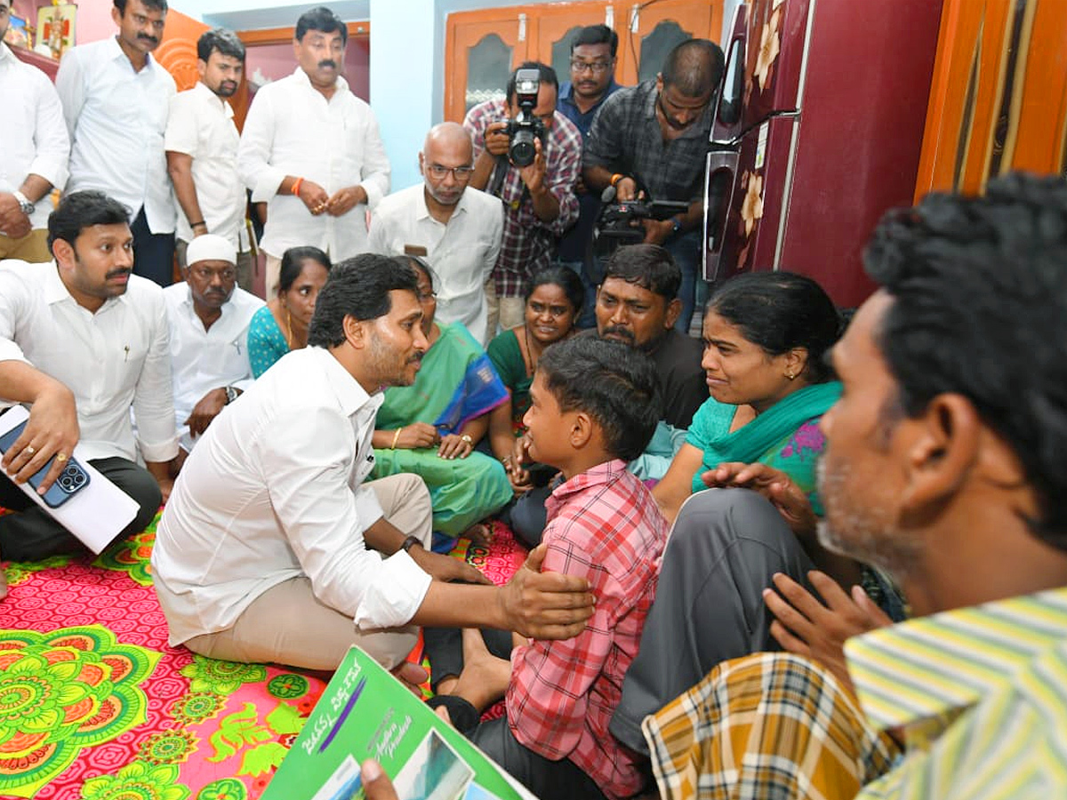 YS Jagan Visuals At Kadapa Badvel Victims House Photos6