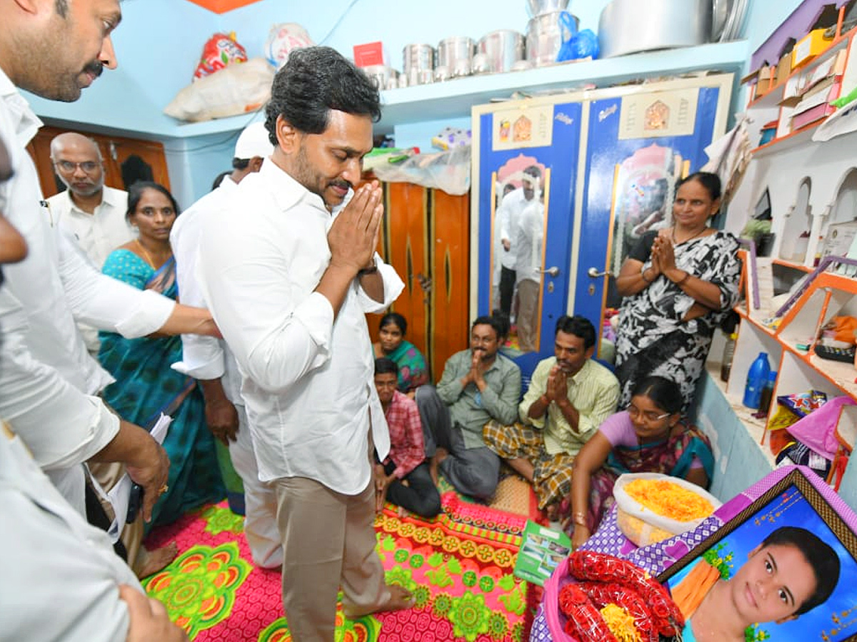 YS Jagan Visuals At Kadapa Badvel Victims House Photos1