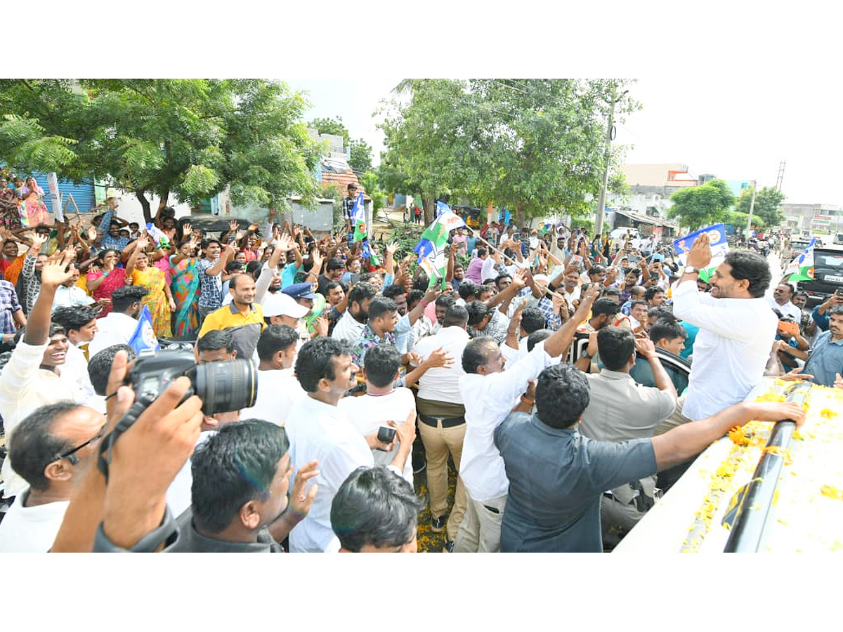 YS Jagan Visuals At Kadapa Badvel Victims House Photos7