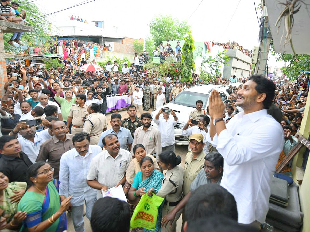 YS Jagan Visuals At Kadapa Badvel Victims House Photos14