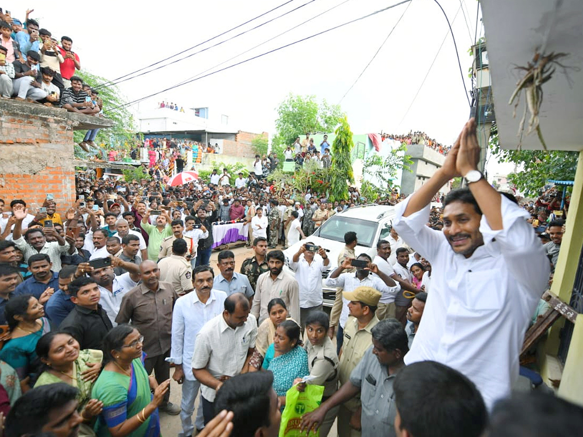 YS Jagan Visuals At Kadapa Badvel Victims House Photos16