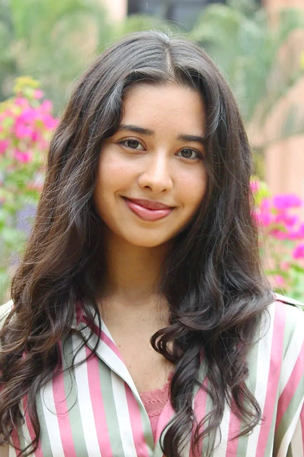 Actress Satya Krishnan Daughter As a Heroine Ananya Krishnan Photos Goes Viral in Social Media7