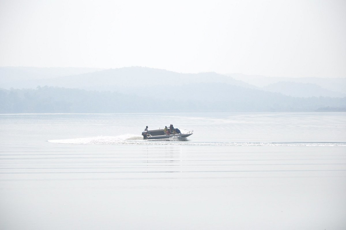 Laknavaram Lake is a lake in Govindaraopet mandal in Mulugu district17