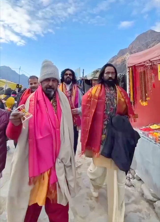 Manchu Vishnu and Manchu Mohan Babu Visuals at Kedarnath23