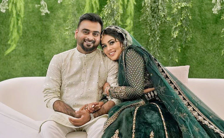 Actress Poorna Wedding Anniversary Pics Goes Viral in Social Media3