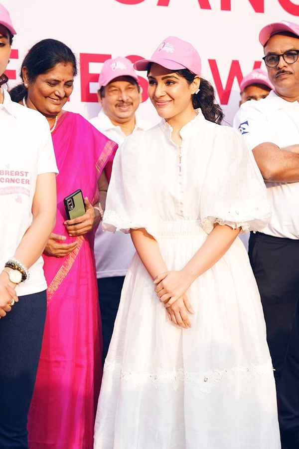 Tollywood Heroines Samyukta, Meenakshi at Walkathon into hyderabad3