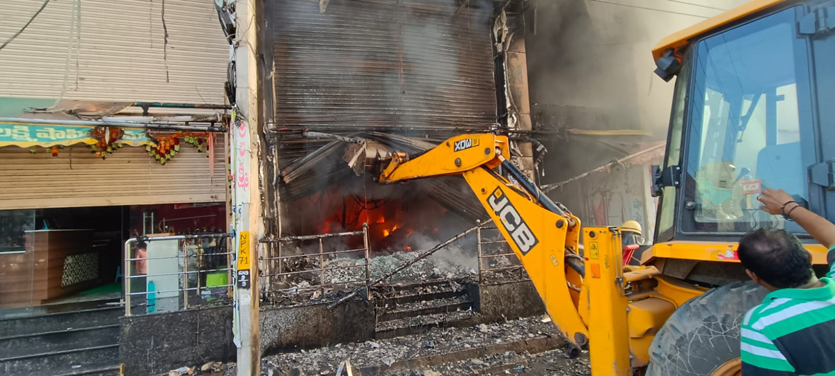 Fire accident in Jangaon6