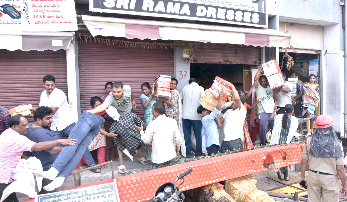 Fire accident in Jangaon17