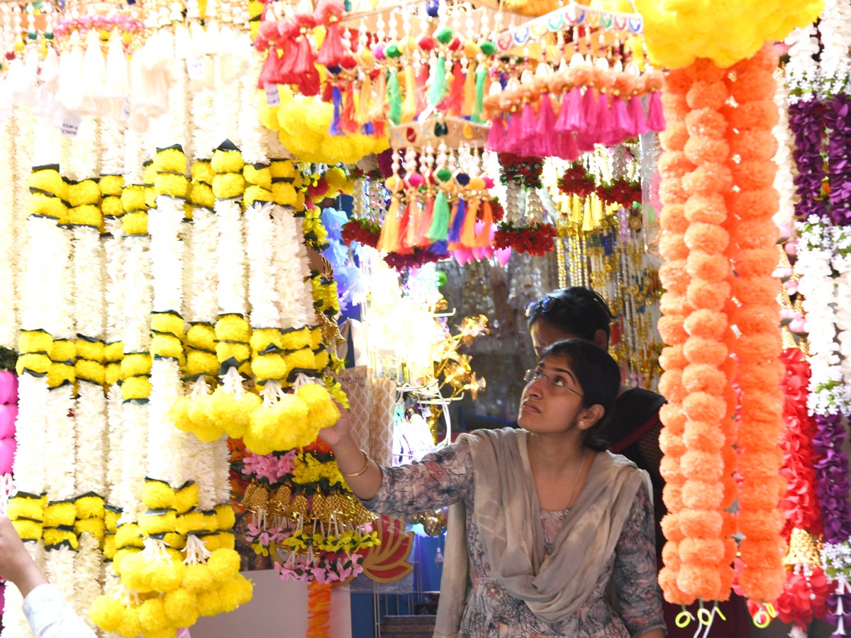 Diwali 2024 Shopping Buzz At Hyderabad21