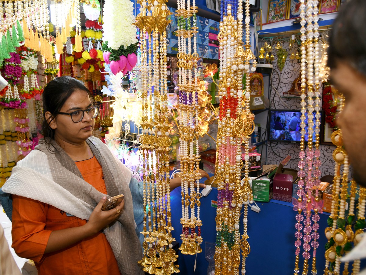 Diwali 2024 Shopping Buzz At Hyderabad23