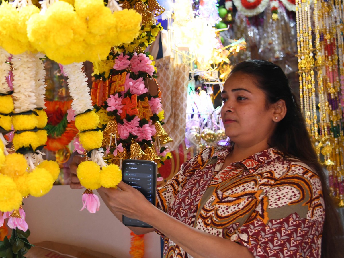 Diwali 2024 Shopping Buzz At Hyderabad28