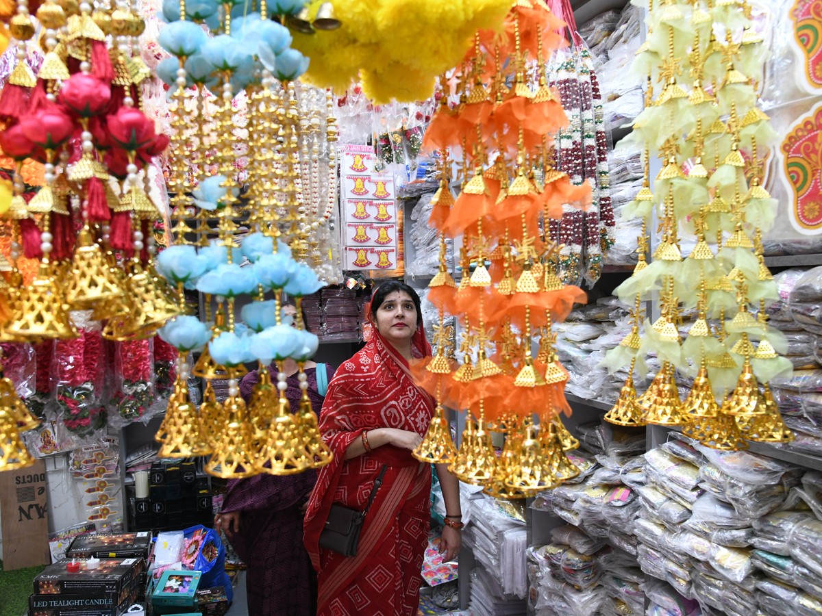 Diwali 2024 Shopping Buzz At Hyderabad6