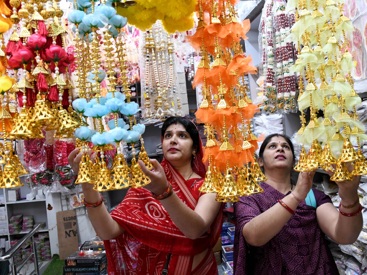 Diwali 2024 Shopping Buzz At Hyderabad7