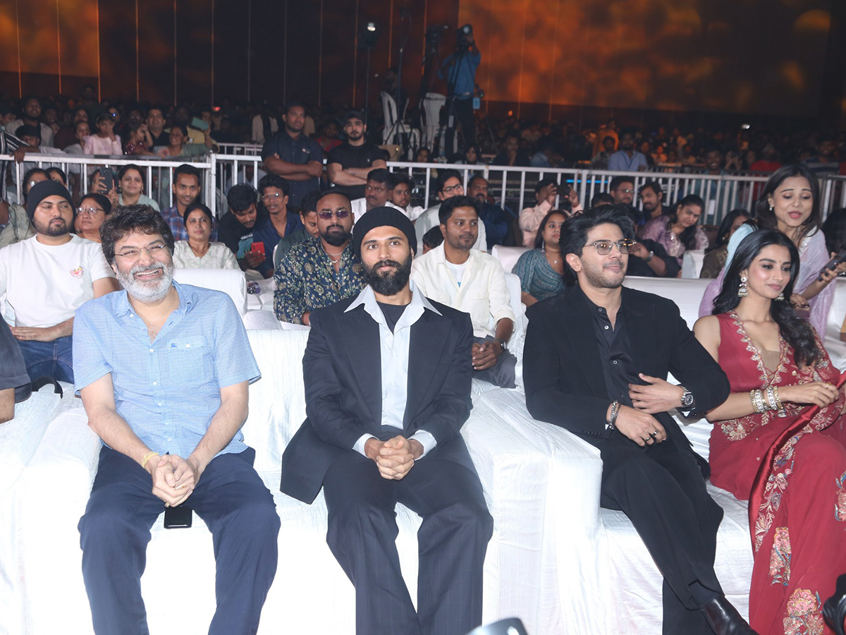 Dulquer Salmaan Lucky Bhaskar Pre Release Event18