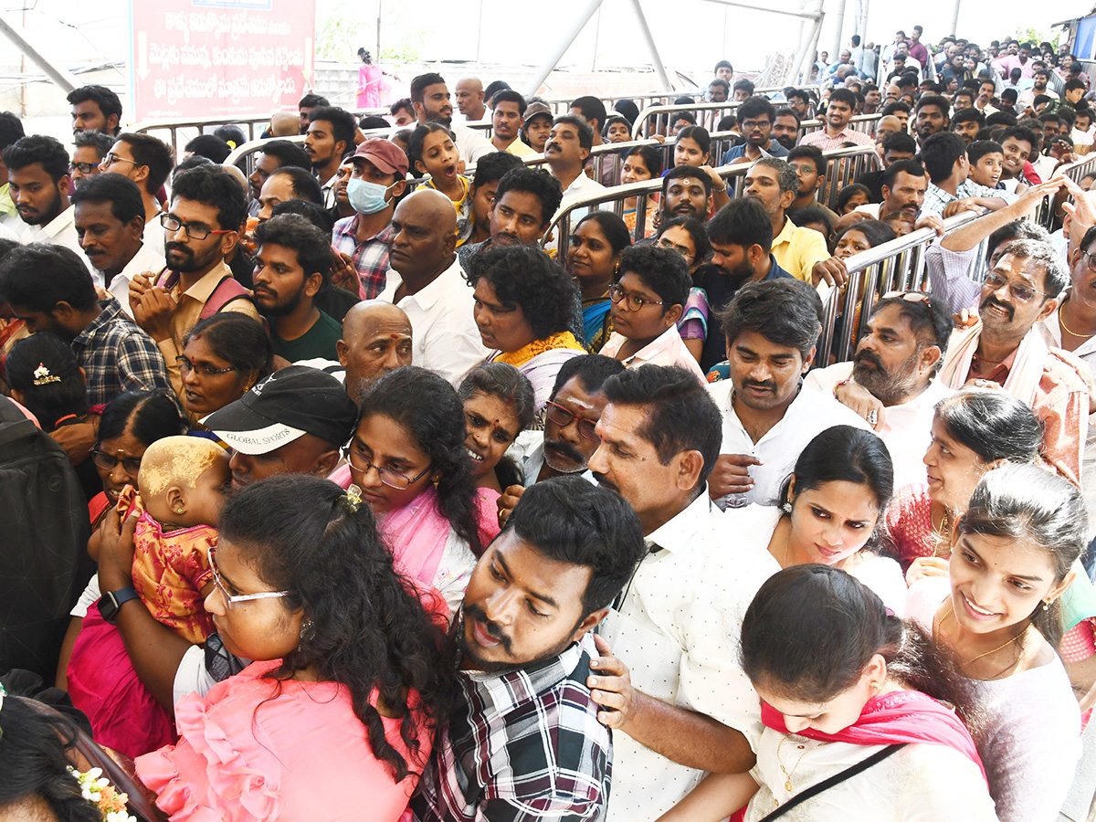 Heavy Rush at Vijayawada Durga Temple Photos13