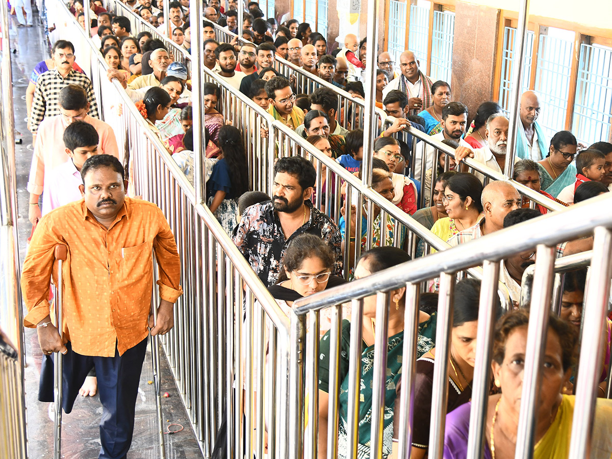 Heavy Rush at Vijayawada Durga Temple Photos14