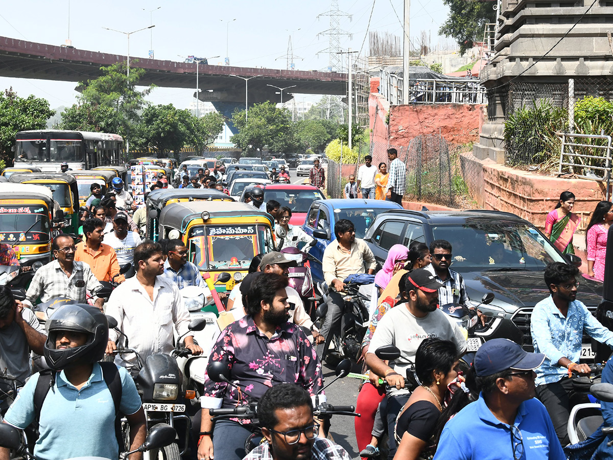 Heavy Rush at Vijayawada Durga Temple Photos17