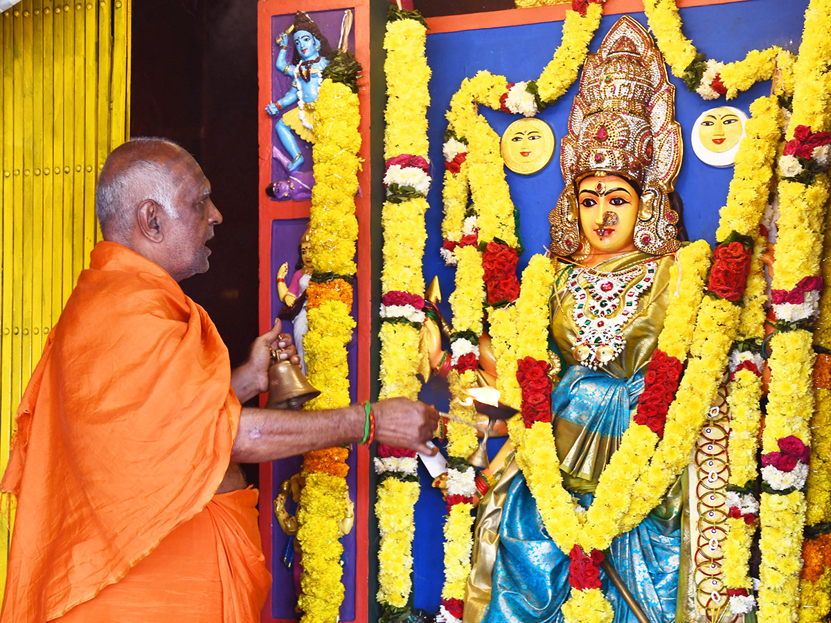 Heavy Rush at Vijayawada Durga Temple Photos27