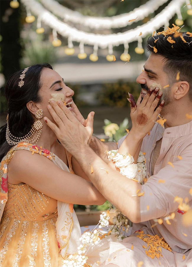 Surbhi Jyoti And Sumit Suri Are Now Married Viral Photos17