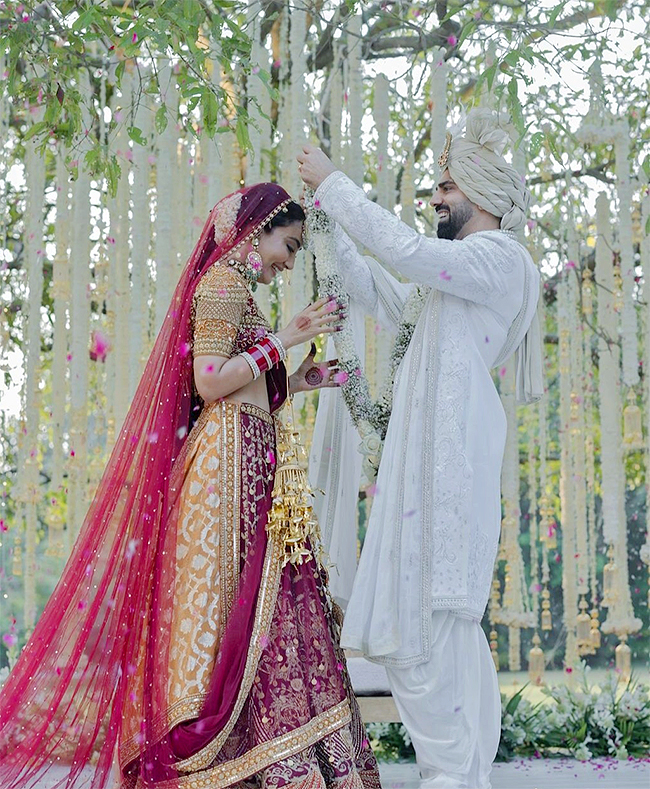 Surbhi Jyoti And Sumit Suri Are Now Married Viral Photos3