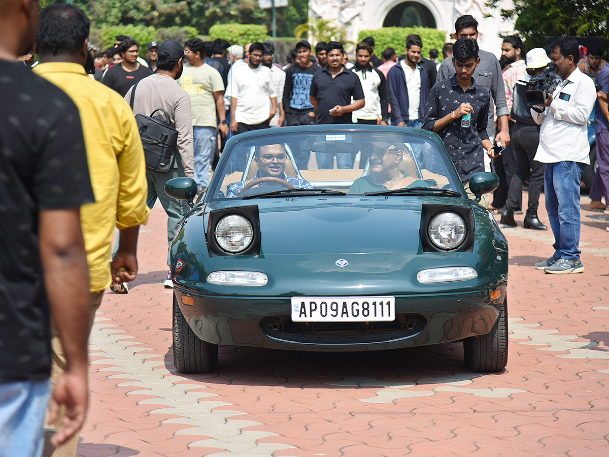 Vintage cars at cars n coffee Hyderabad11