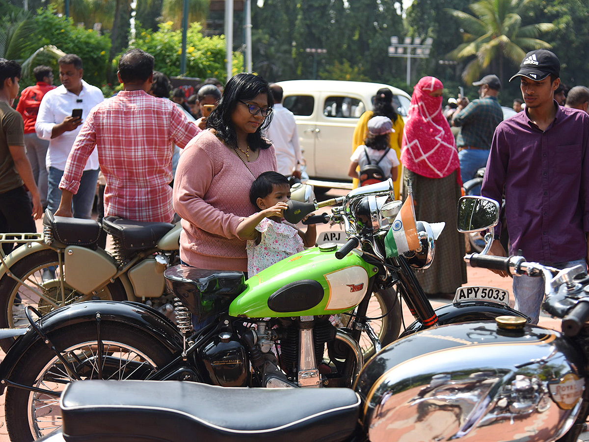 Vintage cars at cars n coffee Hyderabad12