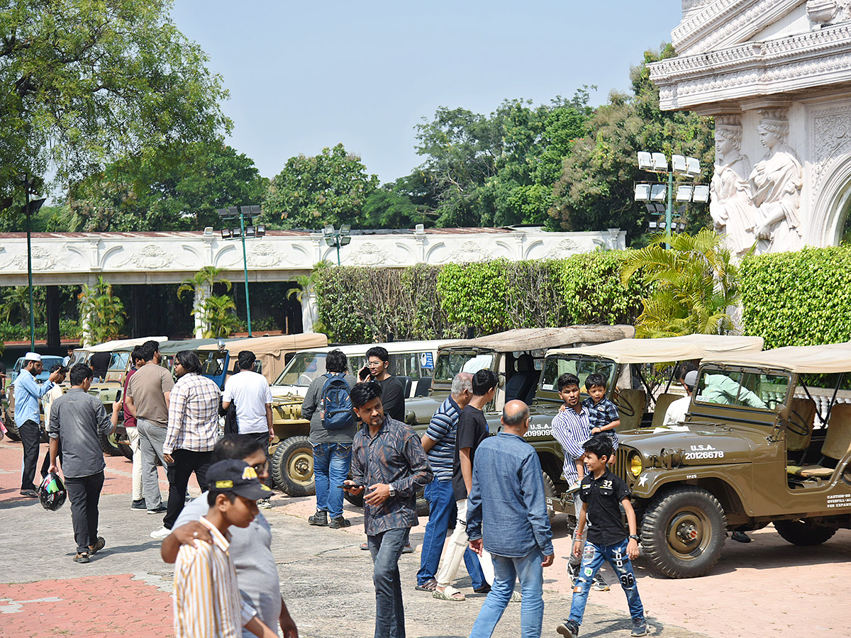 Vintage cars at cars n coffee Hyderabad13