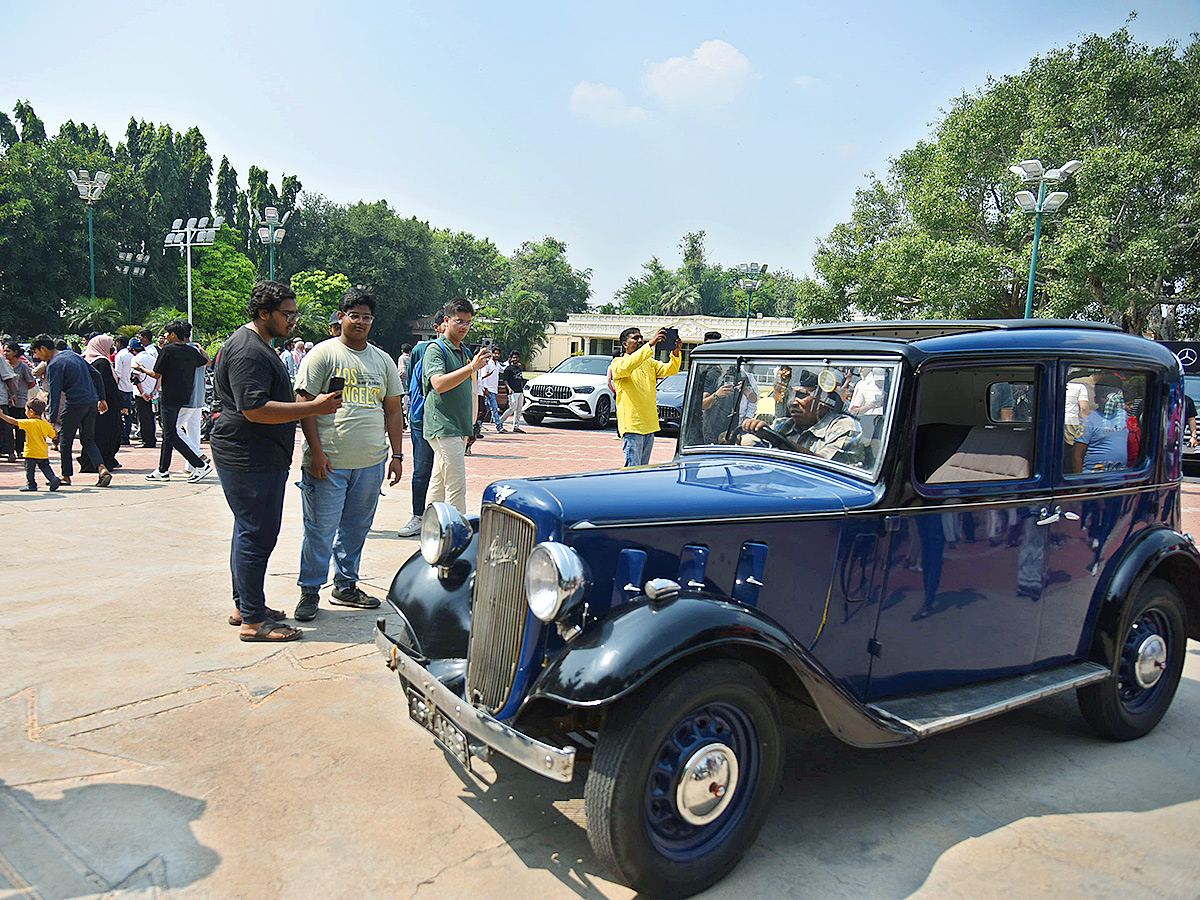 Vintage cars at cars n coffee Hyderabad7