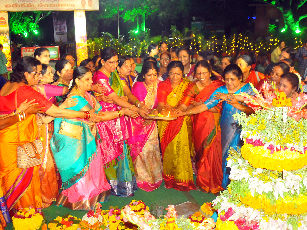 Bathukamma celebrations at Telangana10