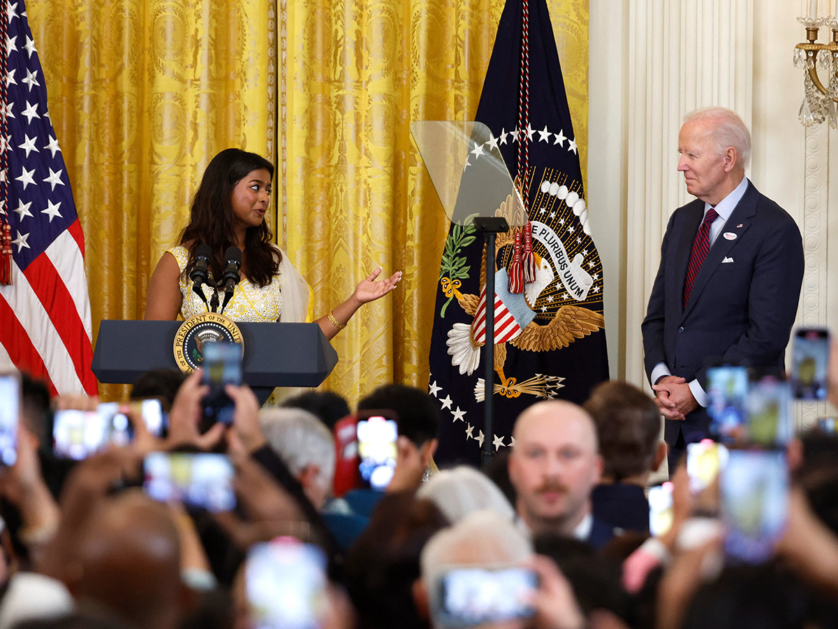 Biden hosts Diwali celebration at White House17