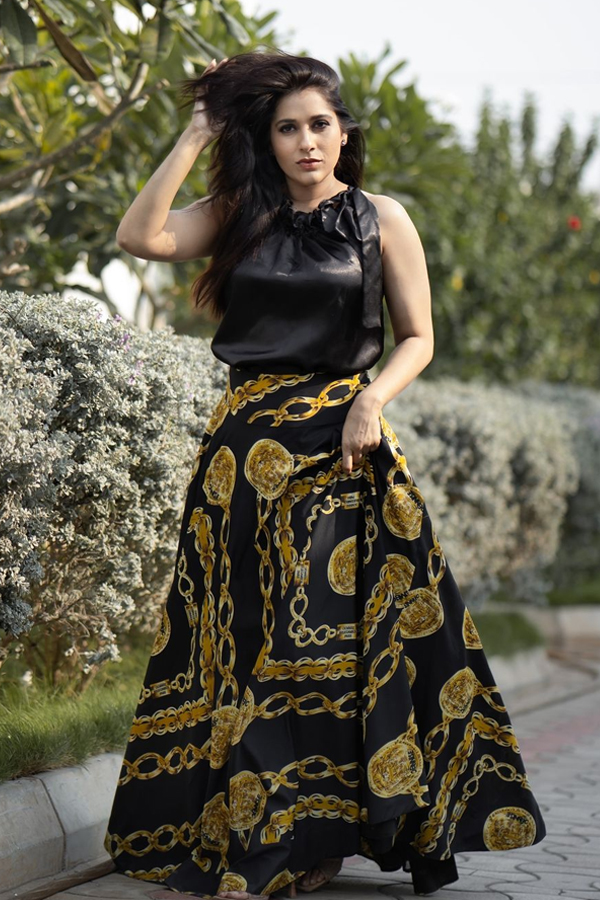 Rashmi Gautam Stuns In Black Fusion Wear Outfit Photos10