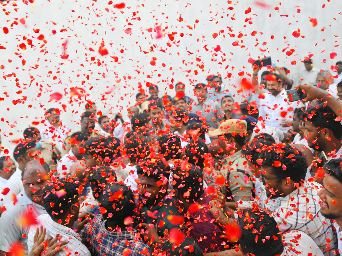 YS Jagan Second day Schedule in YSR District Photo Gallery12