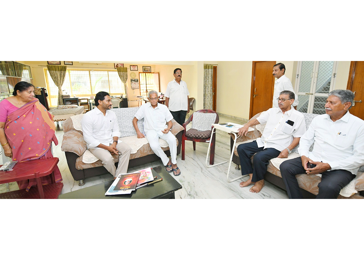 YS Jagan Second day Schedule in YSR District Photo Gallery3