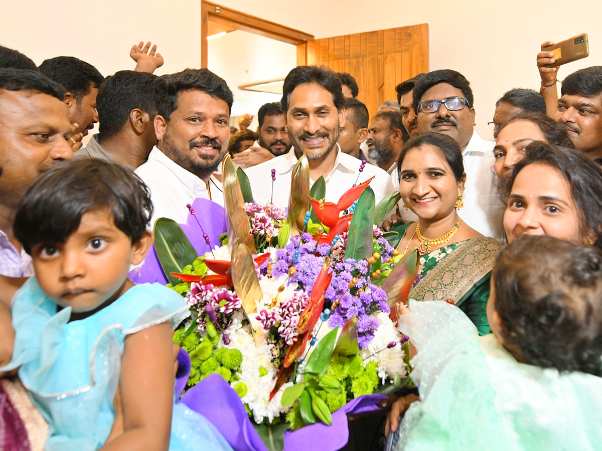 YS Jagan Second day Schedule in YSR District Photo Gallery6