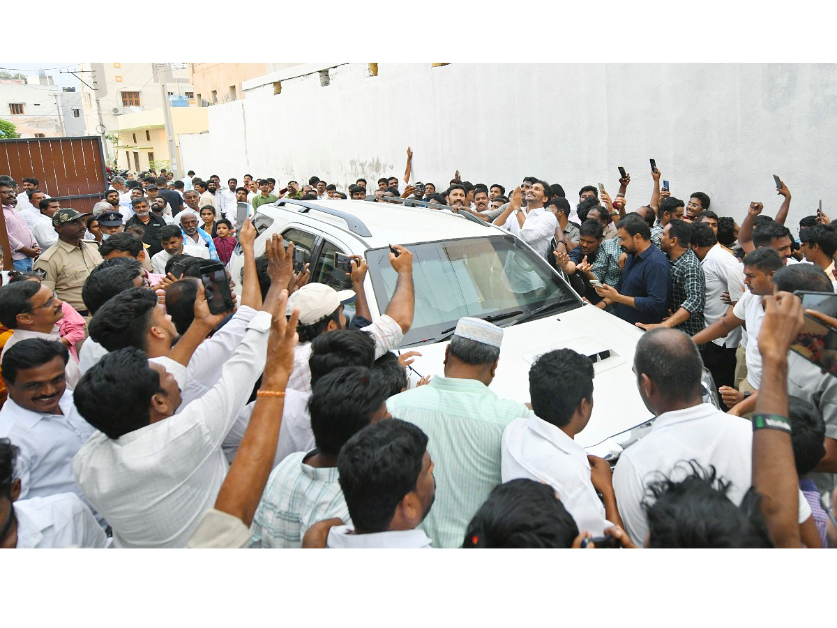 YS Jagan Second day Schedule in YSR District Photo Gallery1