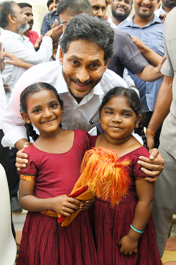 YS Jagan Second day Schedule in YSR District Photo Gallery9