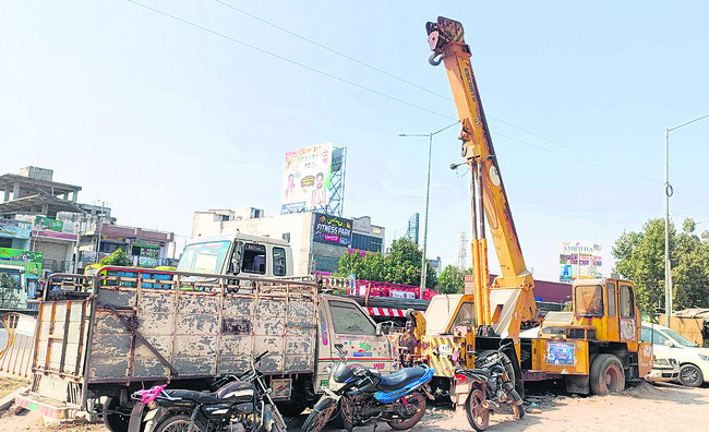 వాహనాలకు తుప్పు.. ఎవరిది తప్పు! 1