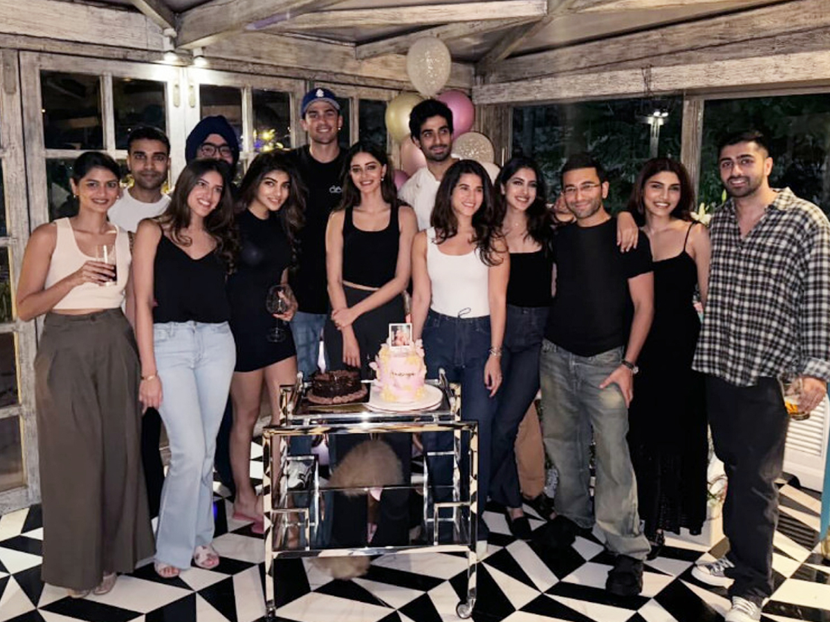 Ananya Panday celebrated her birthday with her boyfriend3