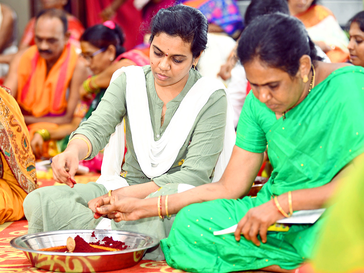 Second of Vijayawada Dasara Navaratri Alankaram, Gayatri Devi Alankaram Photos13