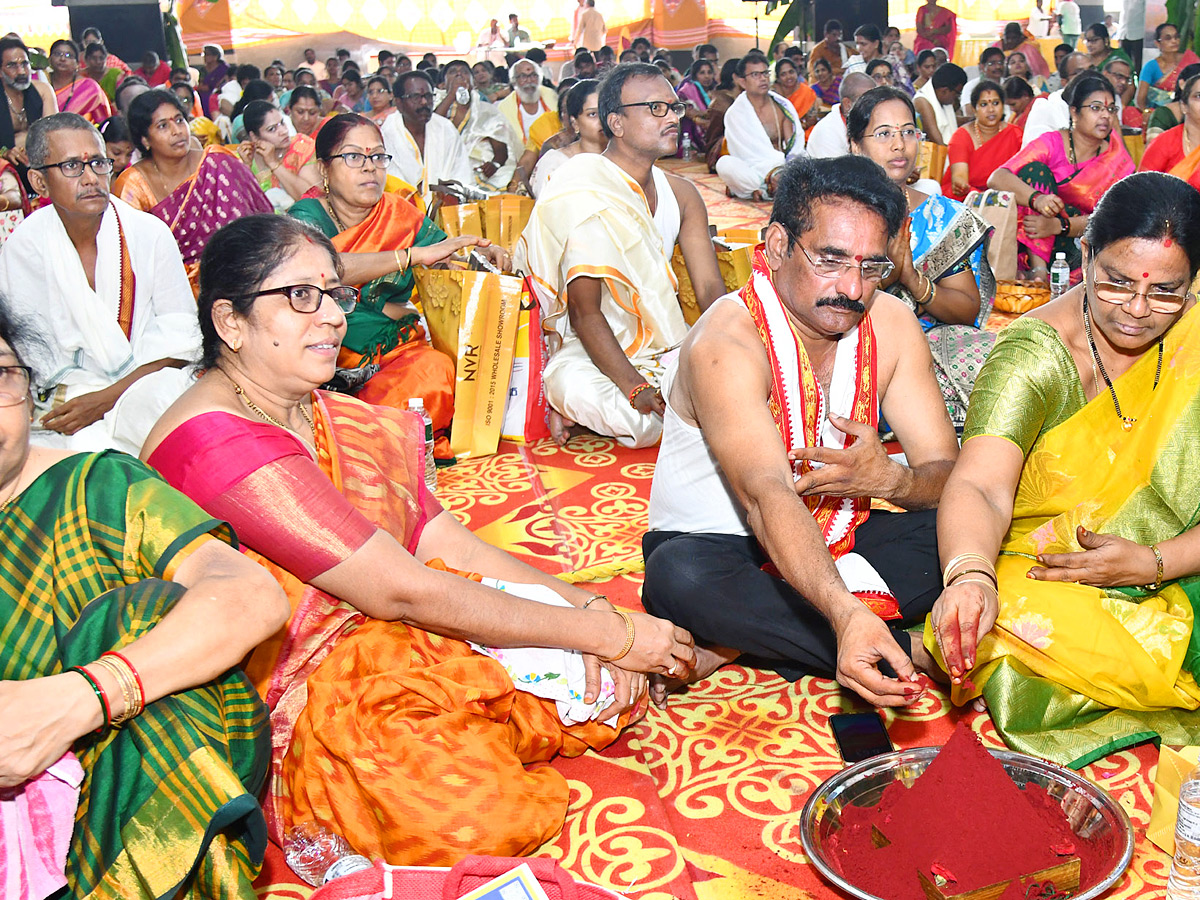 Second of Vijayawada Dasara Navaratri Alankaram, Gayatri Devi Alankaram Photos18